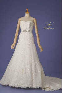 pronovias-a.jpg